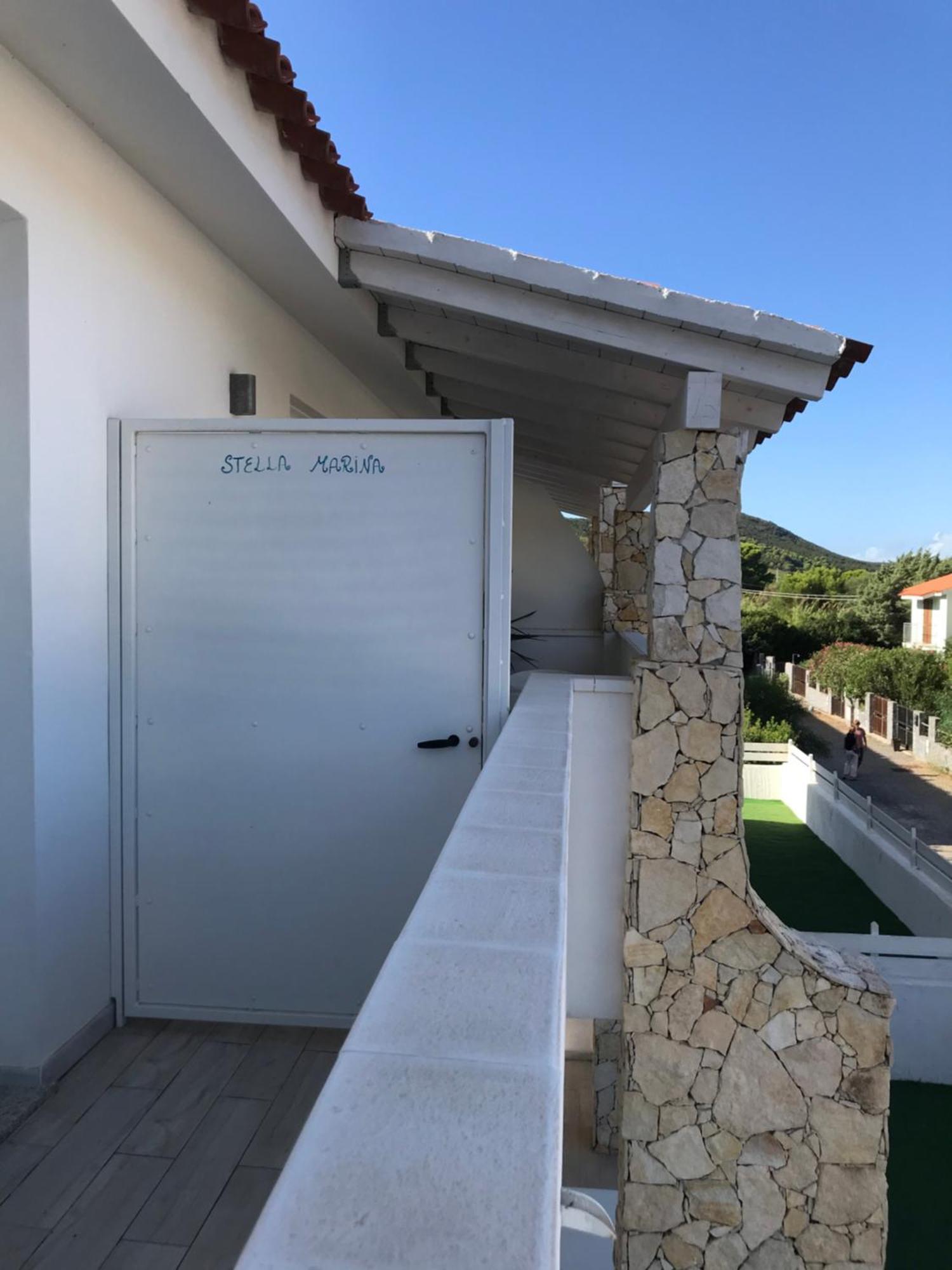 Case Vacanze "Bianco Mare" Porto Pino Bagian luar foto