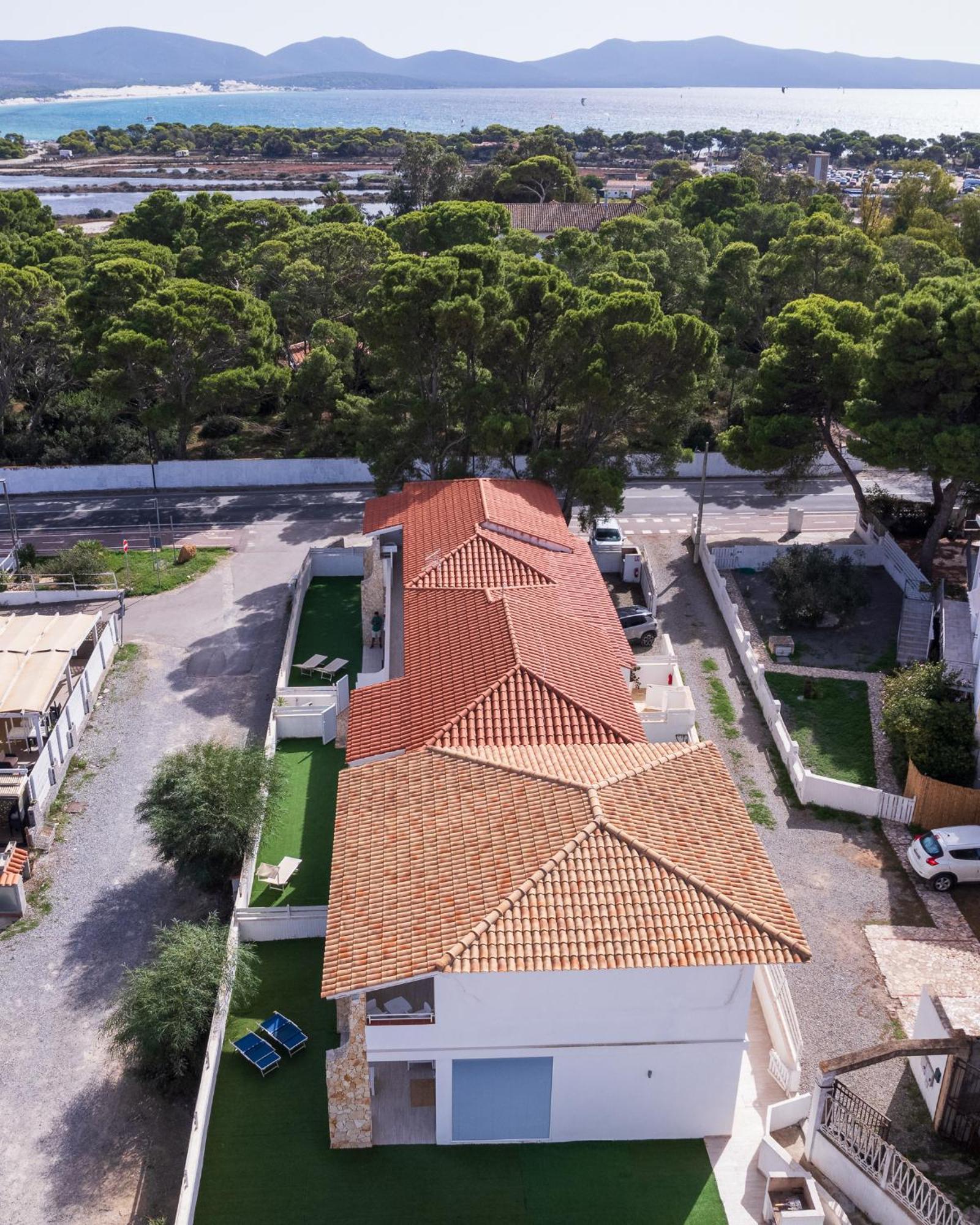 Case Vacanze "Bianco Mare" Porto Pino Bagian luar foto